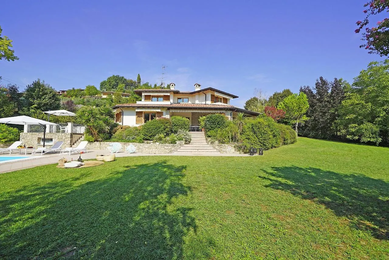Villa Gelso park&private pool, lake view, ac, Soiano Del Lago