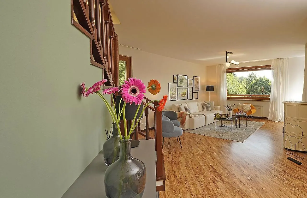 Villa Gelso park&private pool, lake view, ac, Soiano Del Lago