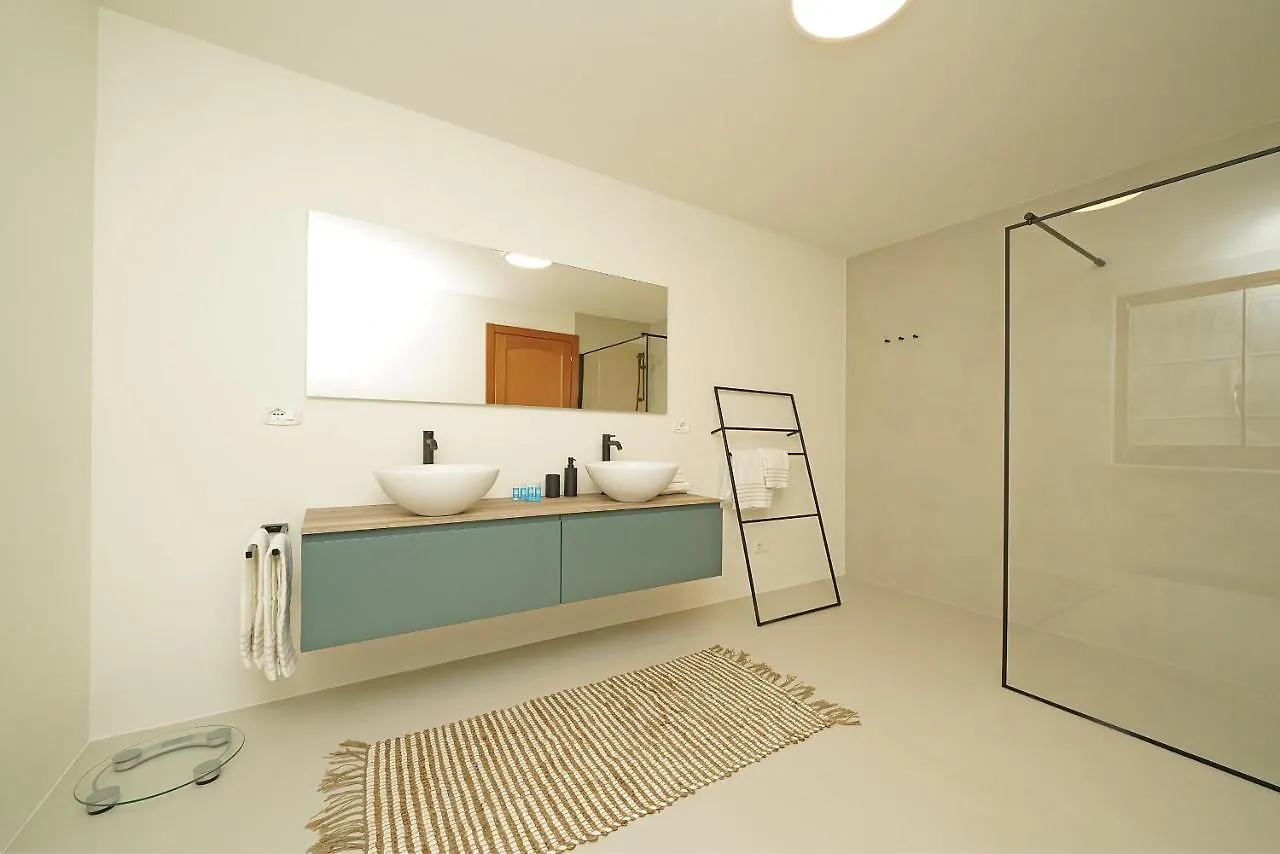 Villa Gelso park&private pool, lake view, ac, Soiano Del Lago 0*,  Italia
